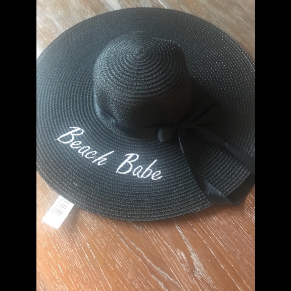 👒Beach Babe👒 - Picture 1 of 3